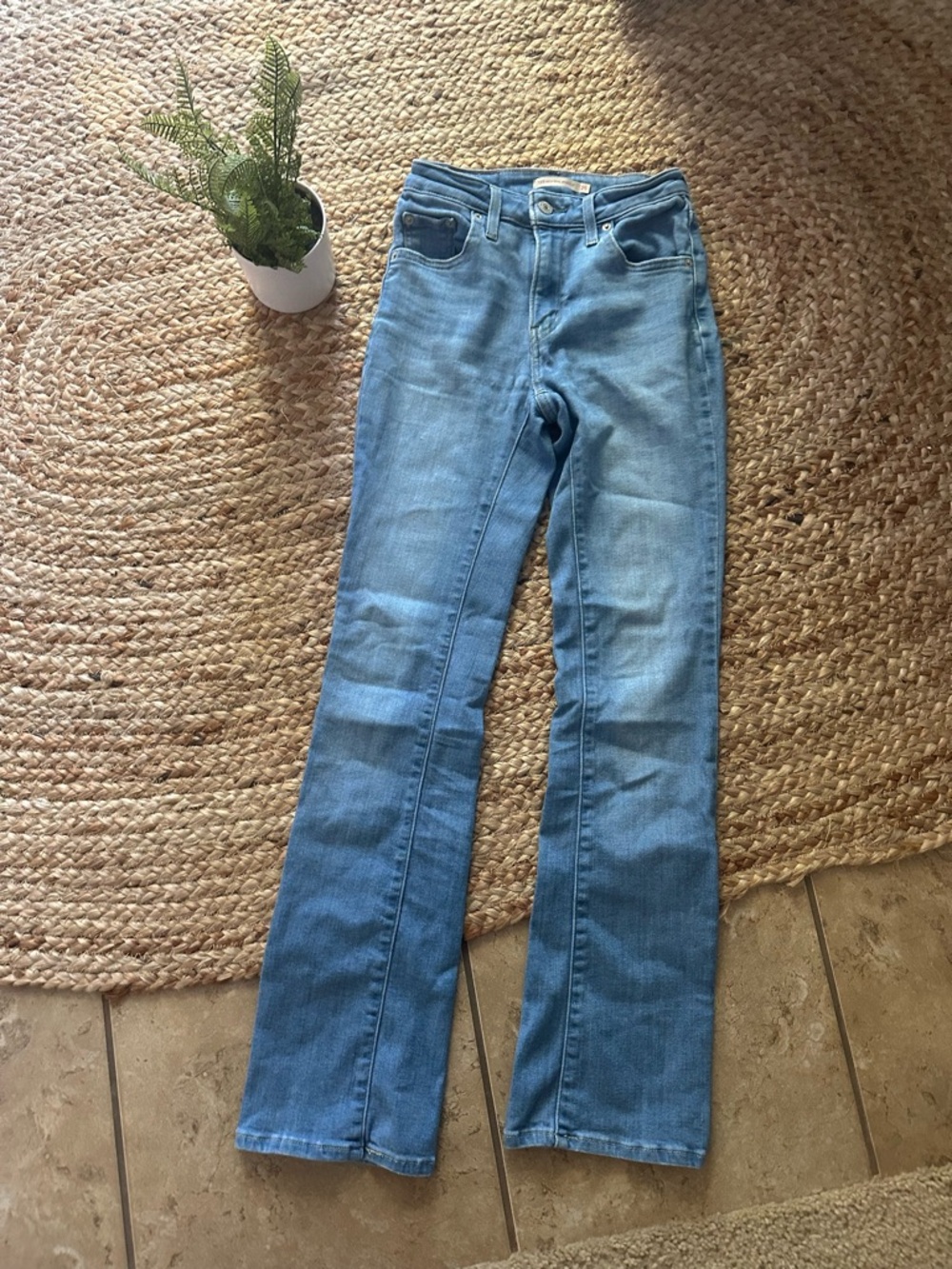 LEVIS HIGH RISE BOOTCUT JEANS